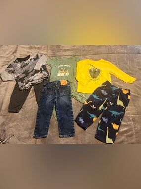 Boy clothes bundle size 2t
